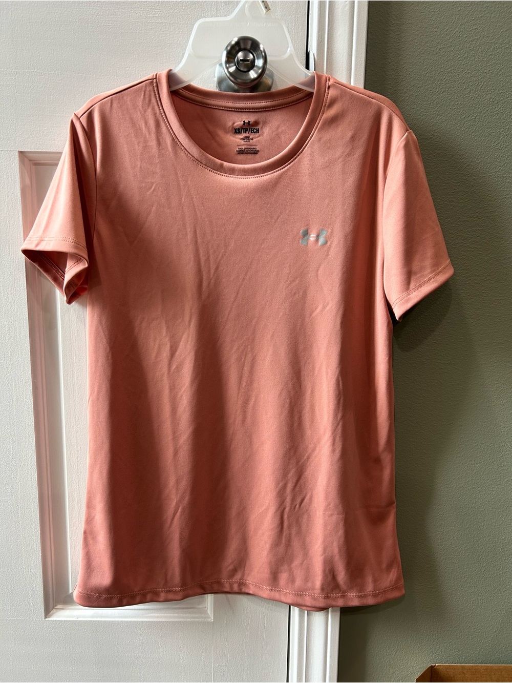 Under Armour ladies t-shirt